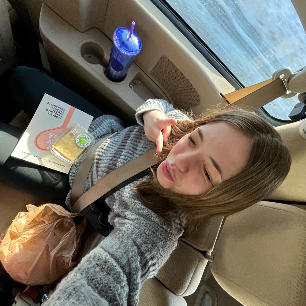 Meet your Posher, Miriam